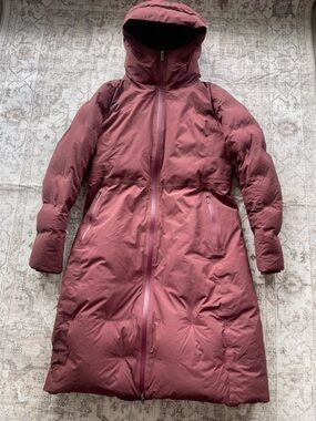 lululemon Cassis Snow Warrior Goose Down Hooded Puffer Coat